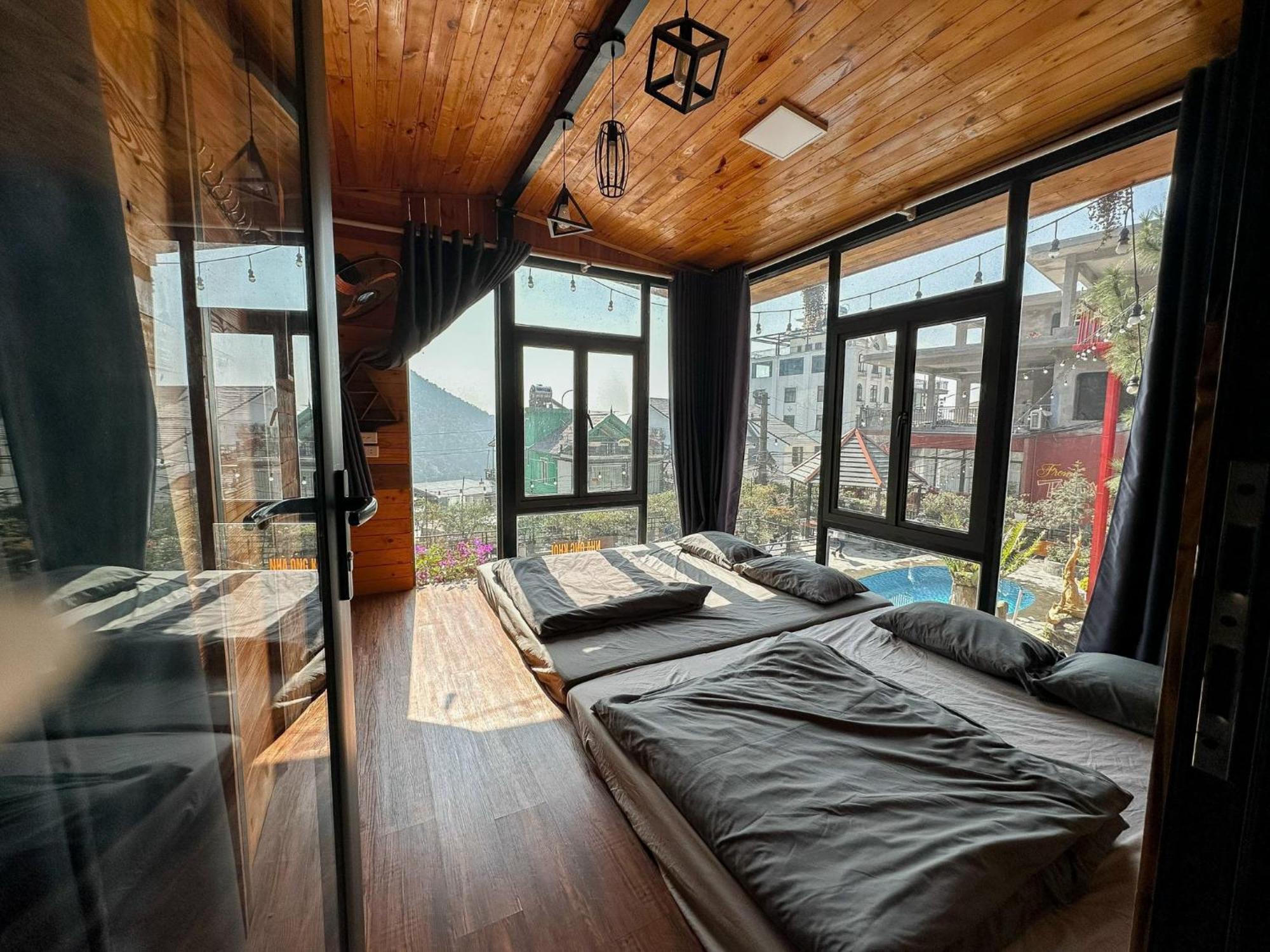 Bach Xanh House Venuestay *